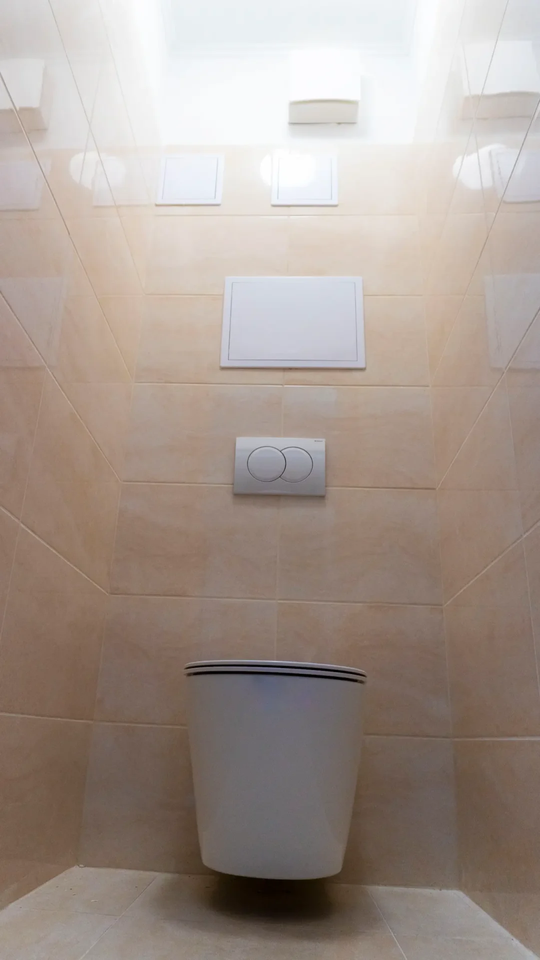 Modern WC helyiség